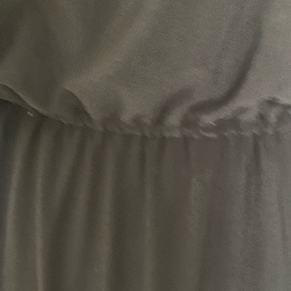 COPY - Lauren Ralph Lauren black dress elastic waist and rouched sleeves! - Picture 11 of 12